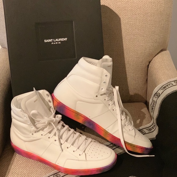 Authentic shoe size 10 and 10.5 pls ask for info - Picture 2 of 7